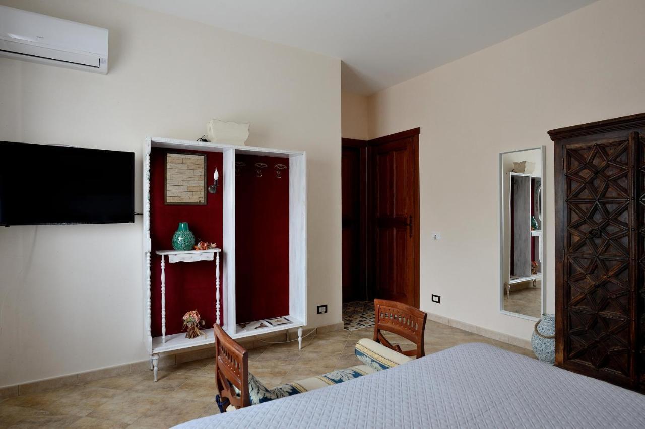 Lumie Di Sicilia Bed & Breakfast ปอร์โต เอมเปโดเกล ภายนอก รูปภาพ