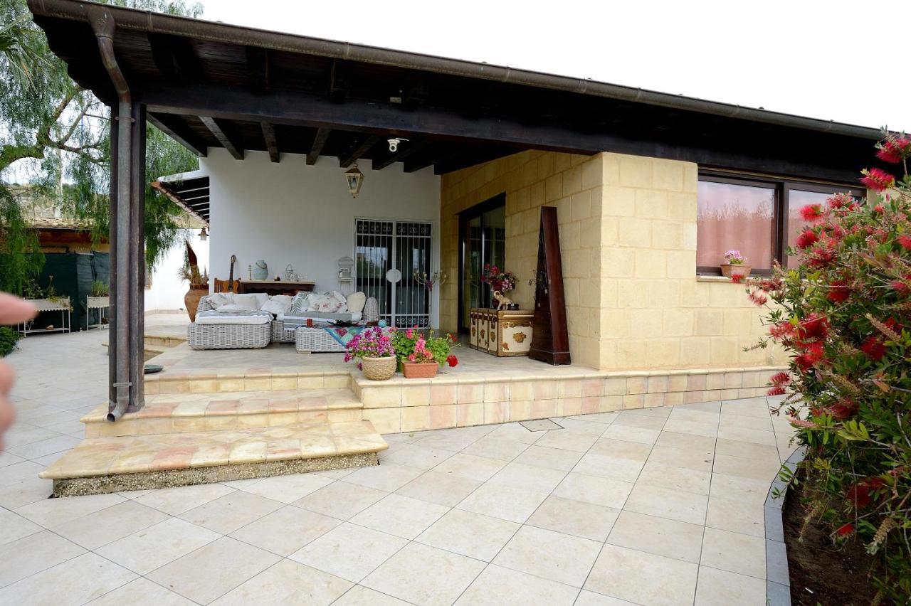 Lumie Di Sicilia Bed & Breakfast ปอร์โต เอมเปโดเกล ภายนอก รูปภาพ