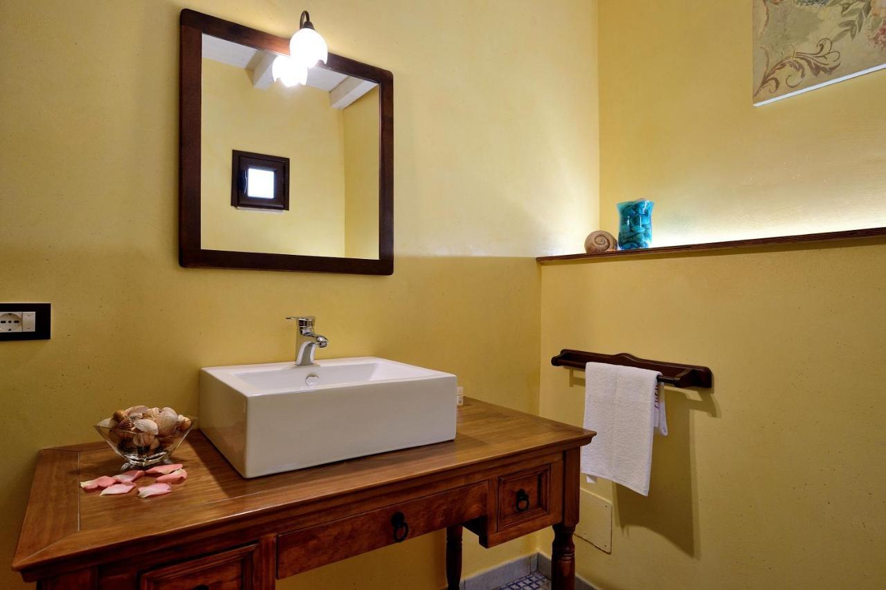 Lumie Di Sicilia Bed & Breakfast ปอร์โต เอมเปโดเกล ภายนอก รูปภาพ